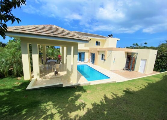 Outstanding –Grand-Villa-with-pool-ocean-view-for-Sale-El-Doral-Puerto-Plata