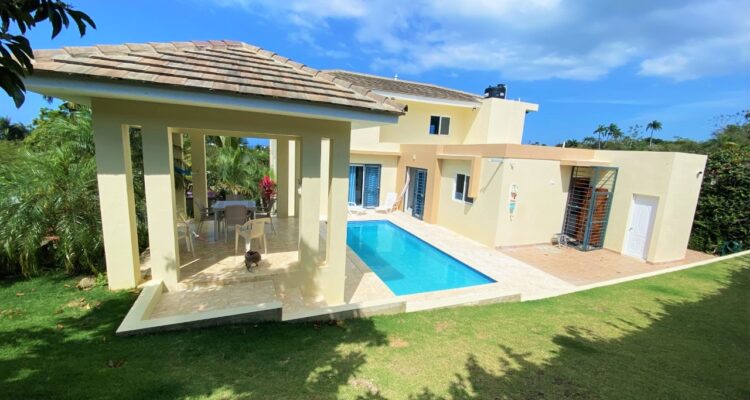 Outstanding –Grand-Villa-with-pool-ocean-view-for-Sale-El-Doral-Puerto-Plata