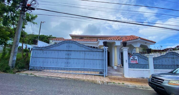 Large-Family-home-for-rent-Torre-Alta-Puerto-Plata