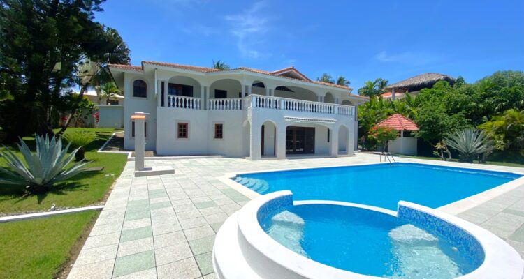 Grand-Spanish-style-Villa-Encuentro-Cabarete-For-Sale