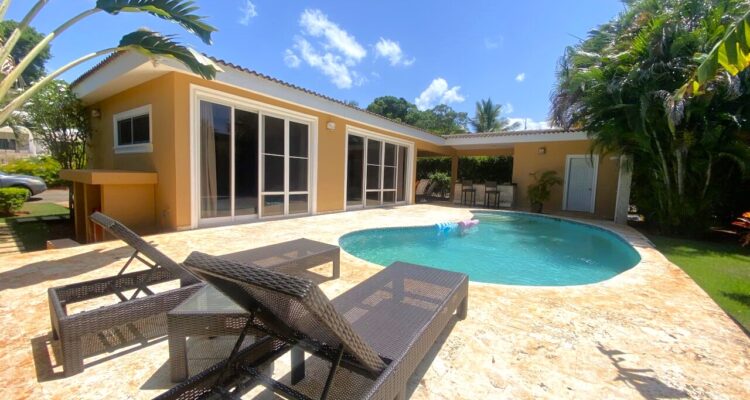 Stunning-Turn-key 2-Bedroom-Villa-Private-Pool-Casa Linda – Priced-to-Sell