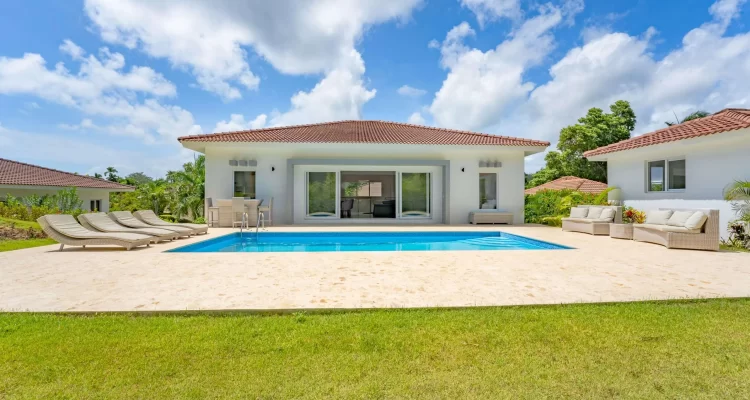 Modern 4-Bedroom Villa with Private Pool for Sale in Sosúa