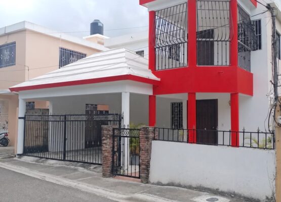 Spacious 3-Bedroom Home for Sale Between Luis Ginebra & Malecón – Puerto Plata
